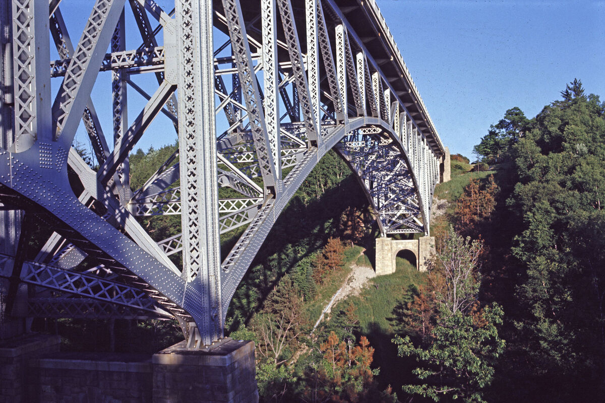 Cut River Bridge carrying highway US-2 over the Cu...