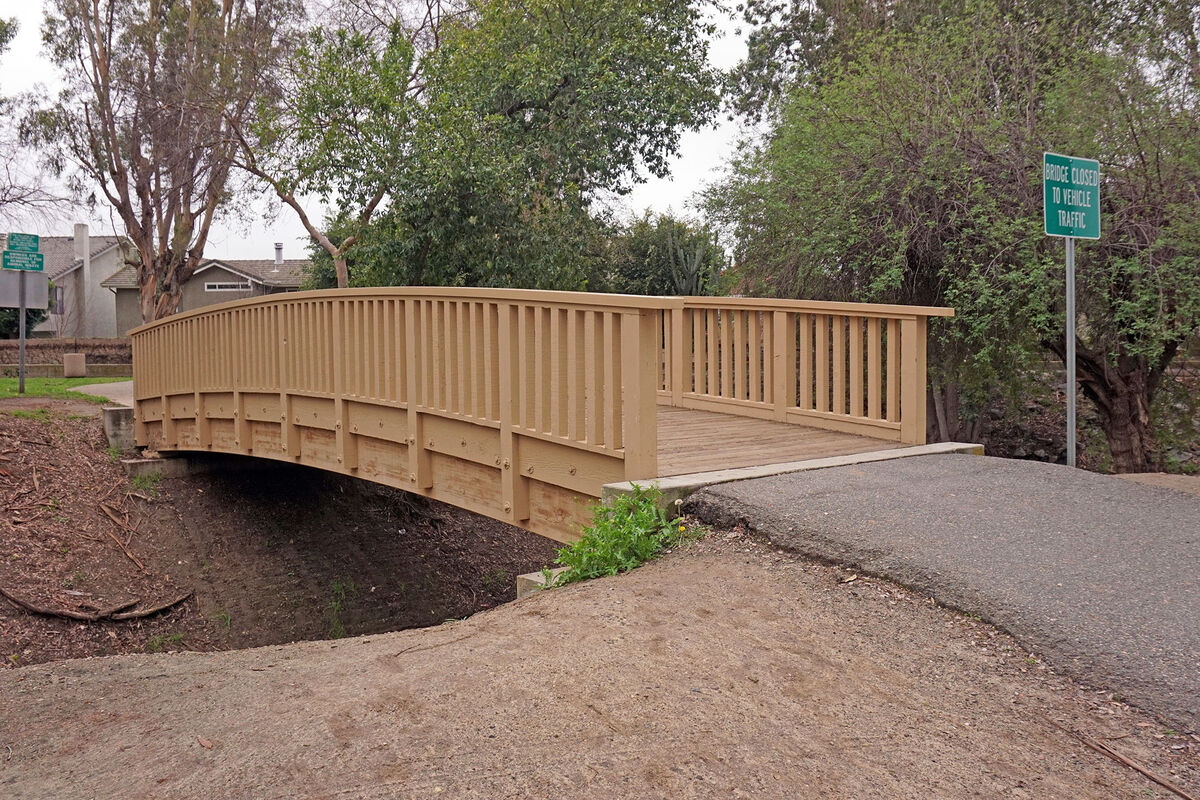 A foot/bike path bridge spanning the Hicks Canyon ...
