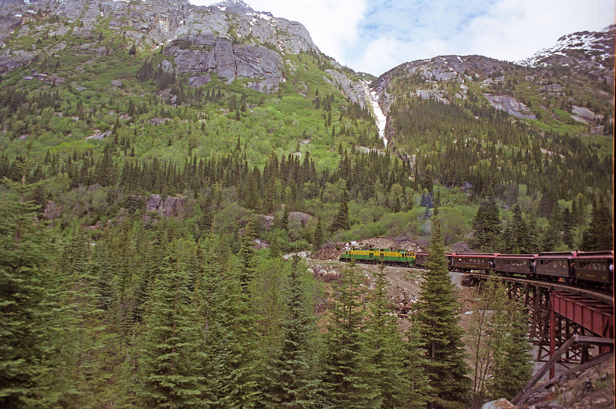 We then took a train ride up to White Pass and int...