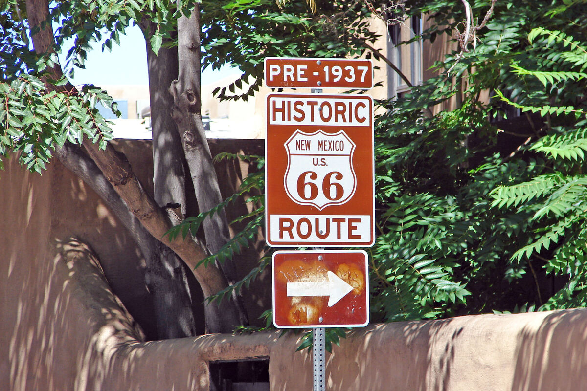 A Route 66 sign marking the old route through Sant...