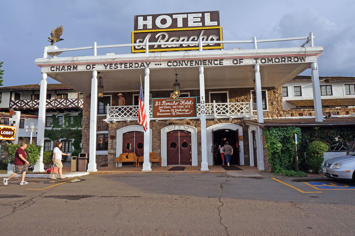 The 'El Rancho Hotel' was popular with movie crews...