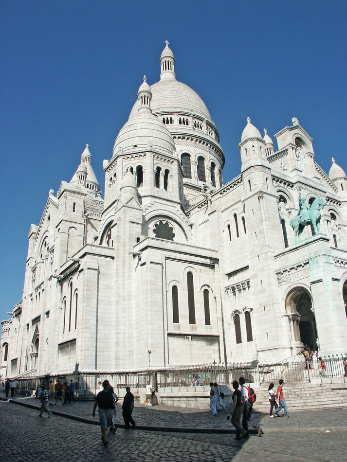 Sacré-Coeur Basilica Catholic Church in Paris, Fra...
