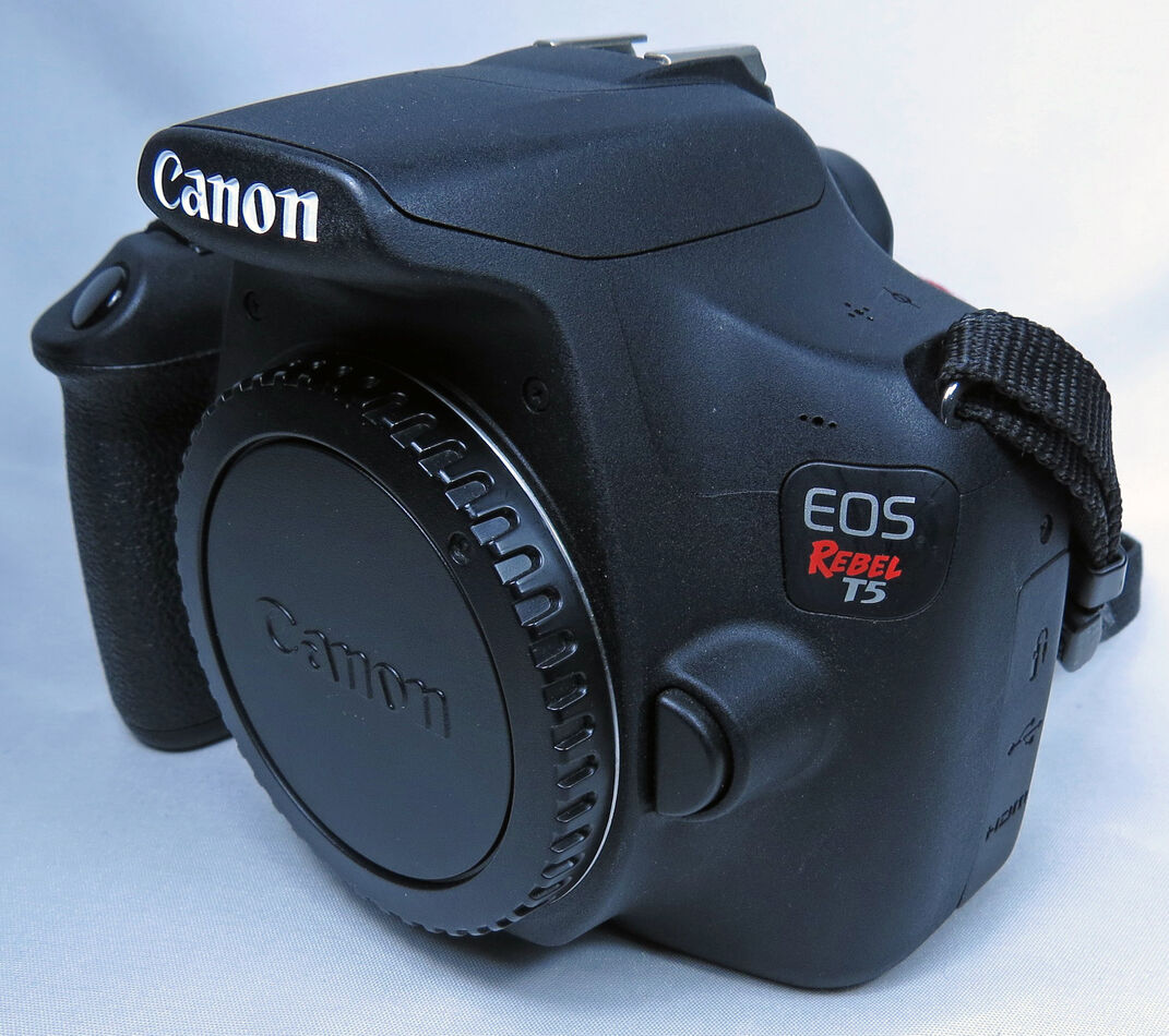 Canon EOS Rebel T5 18 Megapixel Camera Body Only Sold Excellent