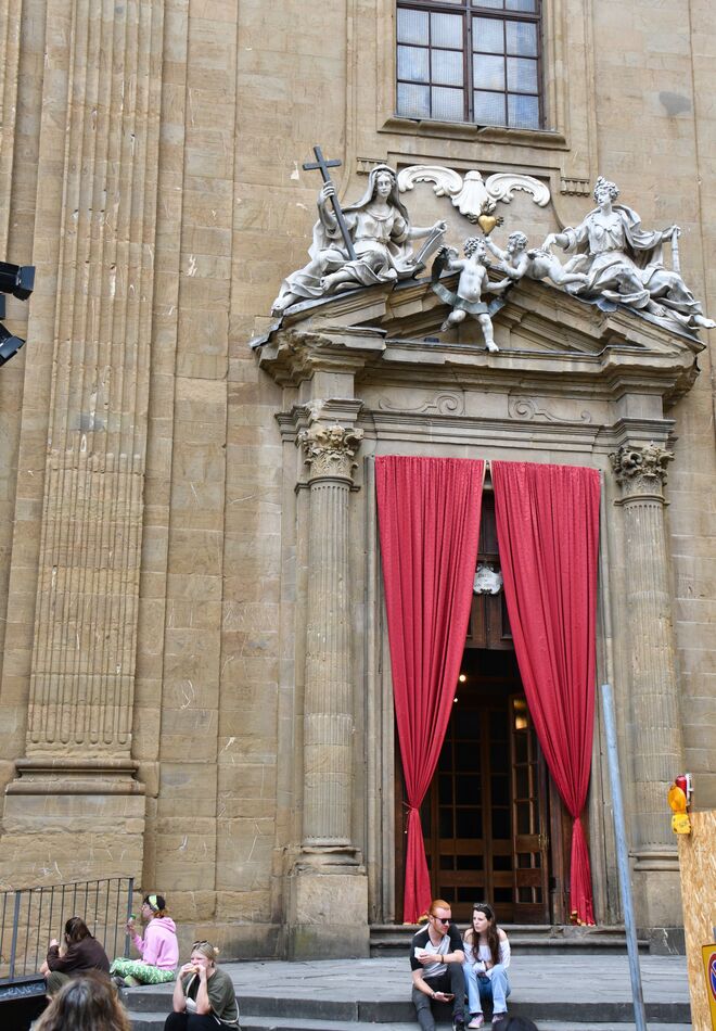 Entrance to the Court of Justice on Piazza San Fir...