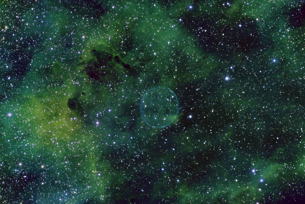 Soap Bubble Nebula using the Hubble Pallet....
