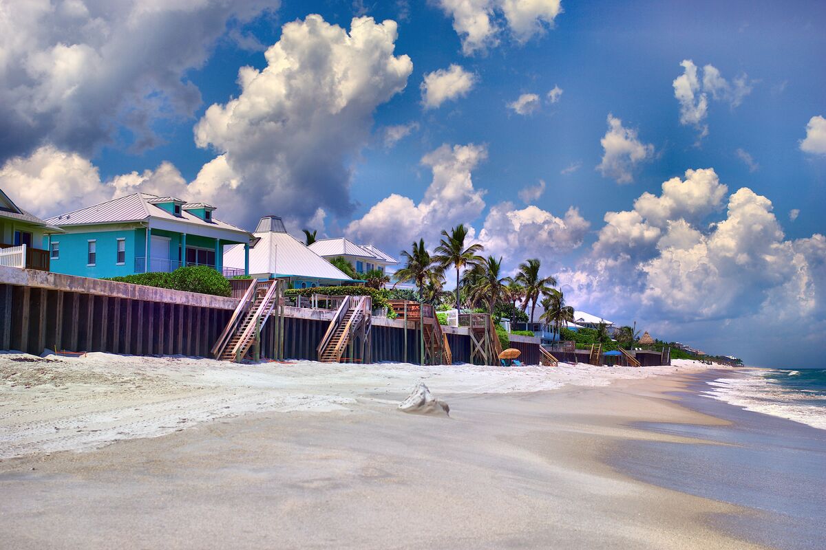 Wabasso Beach, FL Air 96F Water 84F Almost no people in sight...