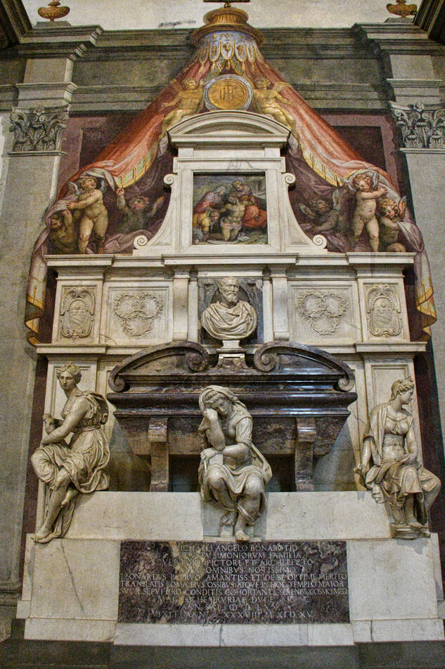Michelangelo Buonarroti by Giorgio Vasari with scu...