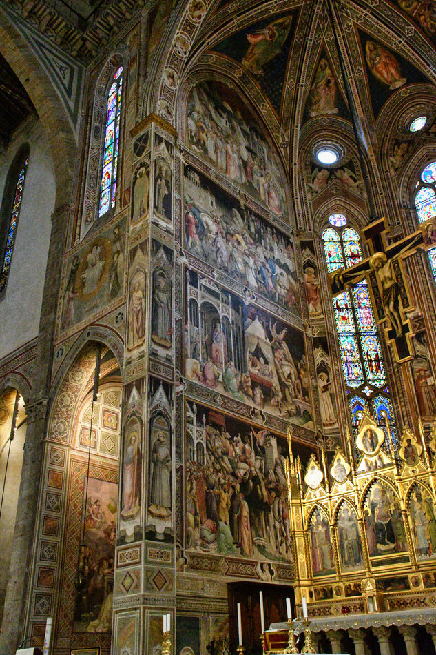 Frescoes by Matteo Civitali in the main chapel of ...