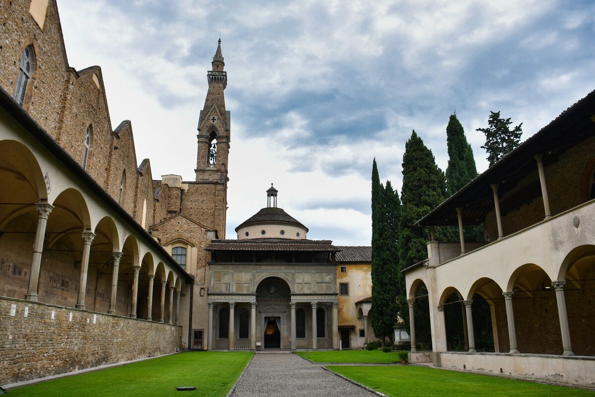 The Pazzi Chapel from the courtyard...
