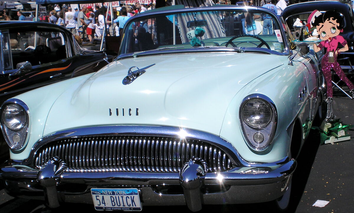 Lead East 3 1954 Buick More classics from the Lead East oldies and