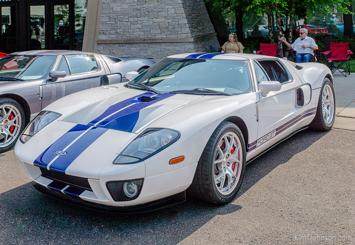 2005 Ford GT...