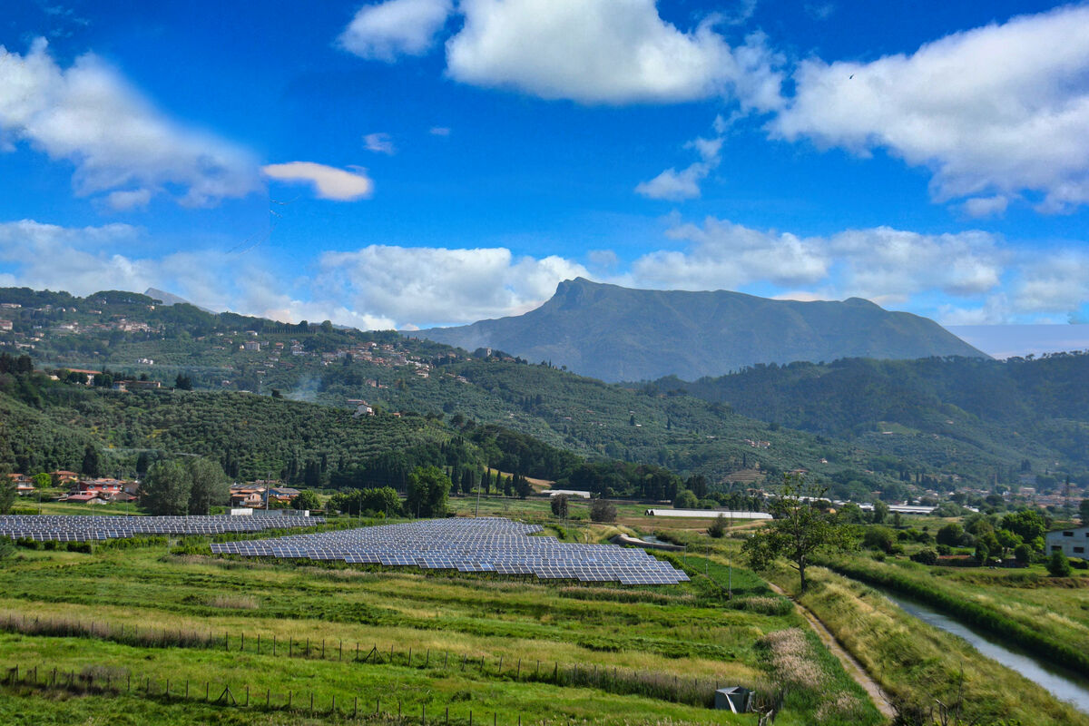 A view of the Apuan Alps ruined by the solar farm ...