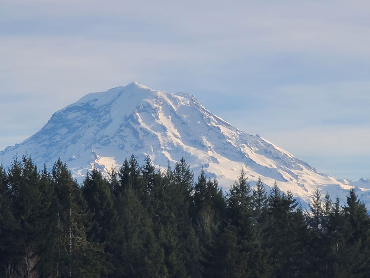 Mt Rainier viewed this morning....