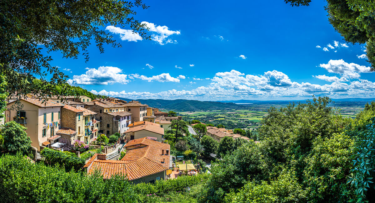 1 - Tuscany/Cortona - Panoramic view from the Piaz...
