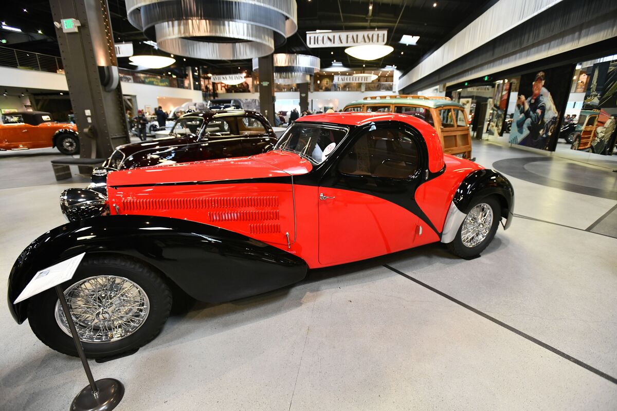 1935 / 49 Bugatti Type 57SC Atalante...