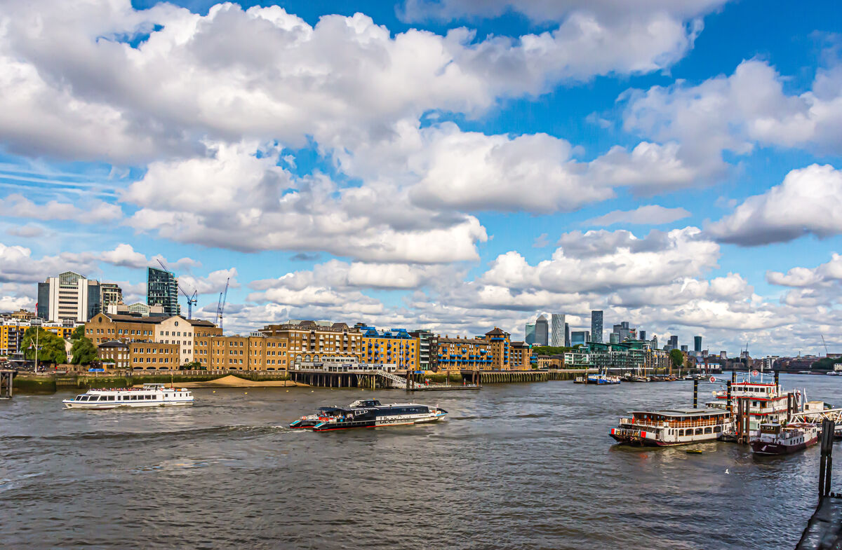 1 - London - View from Tower Bridge to River Thame...