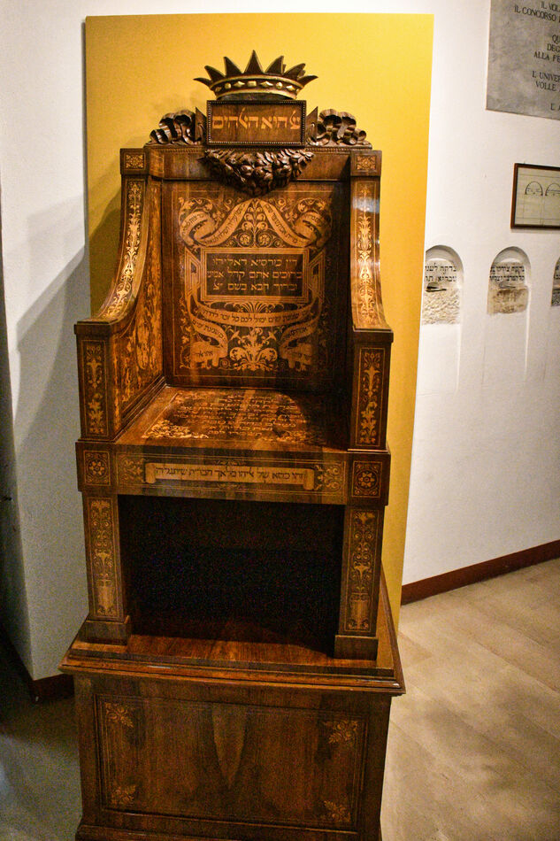 The Chair of Elijah used in ritual circumcision ce...