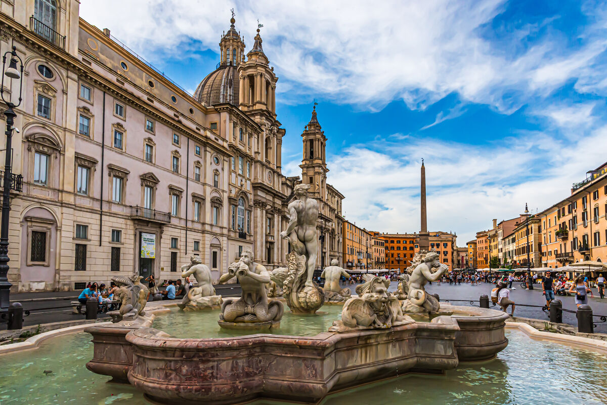 1 - Italy/Rome - Piazza Navona at its southern end...