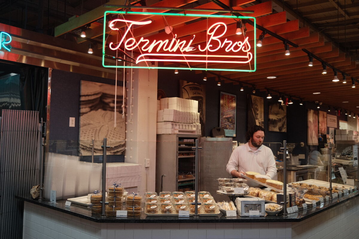 Who makes the best cannoli in Philadelphia? Termin...