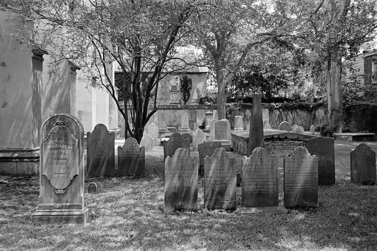 Charleston, SC, Graveyard, ©1976 Bill Burkholder. ...