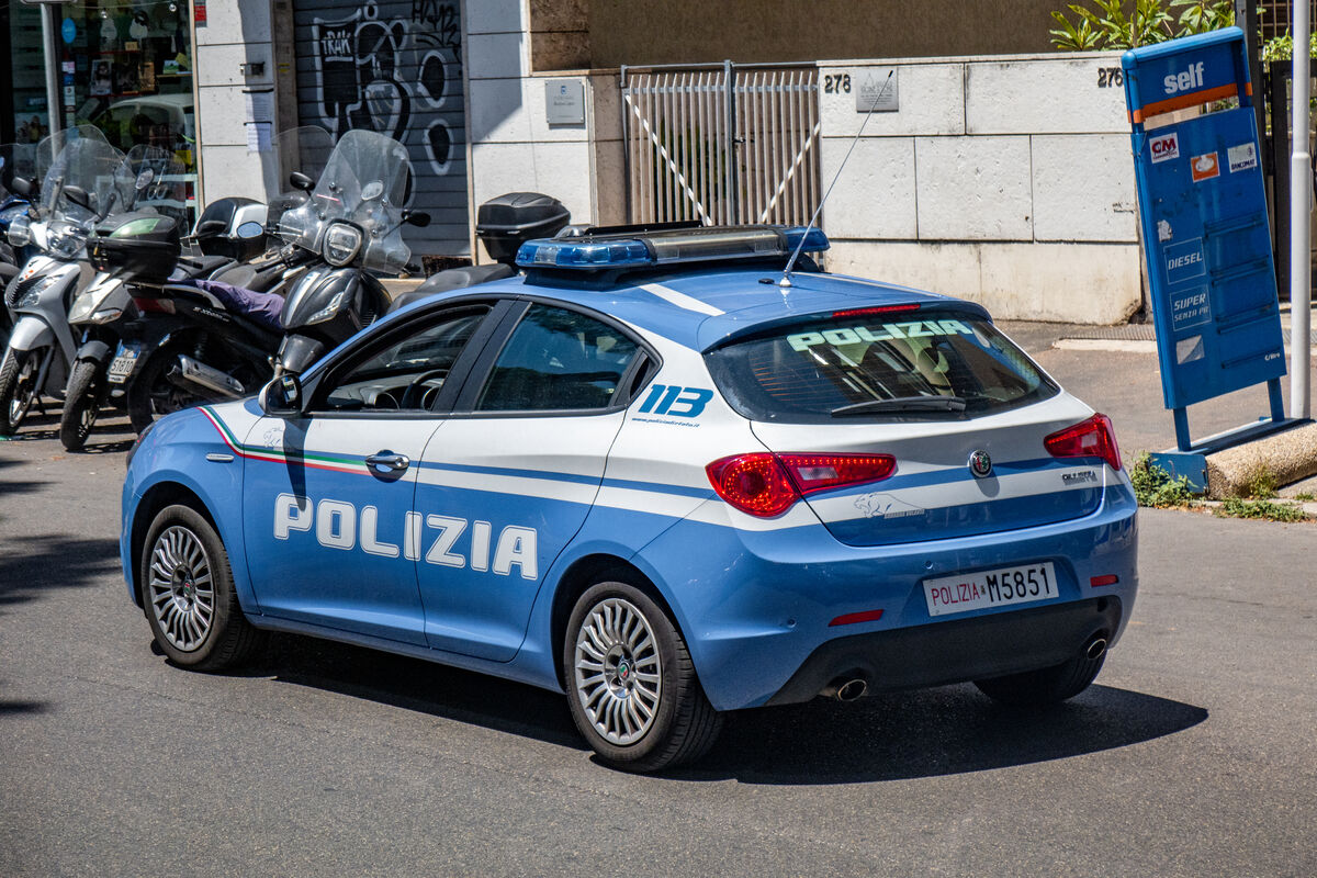 The police drive Alfa Romeos; what a great country...