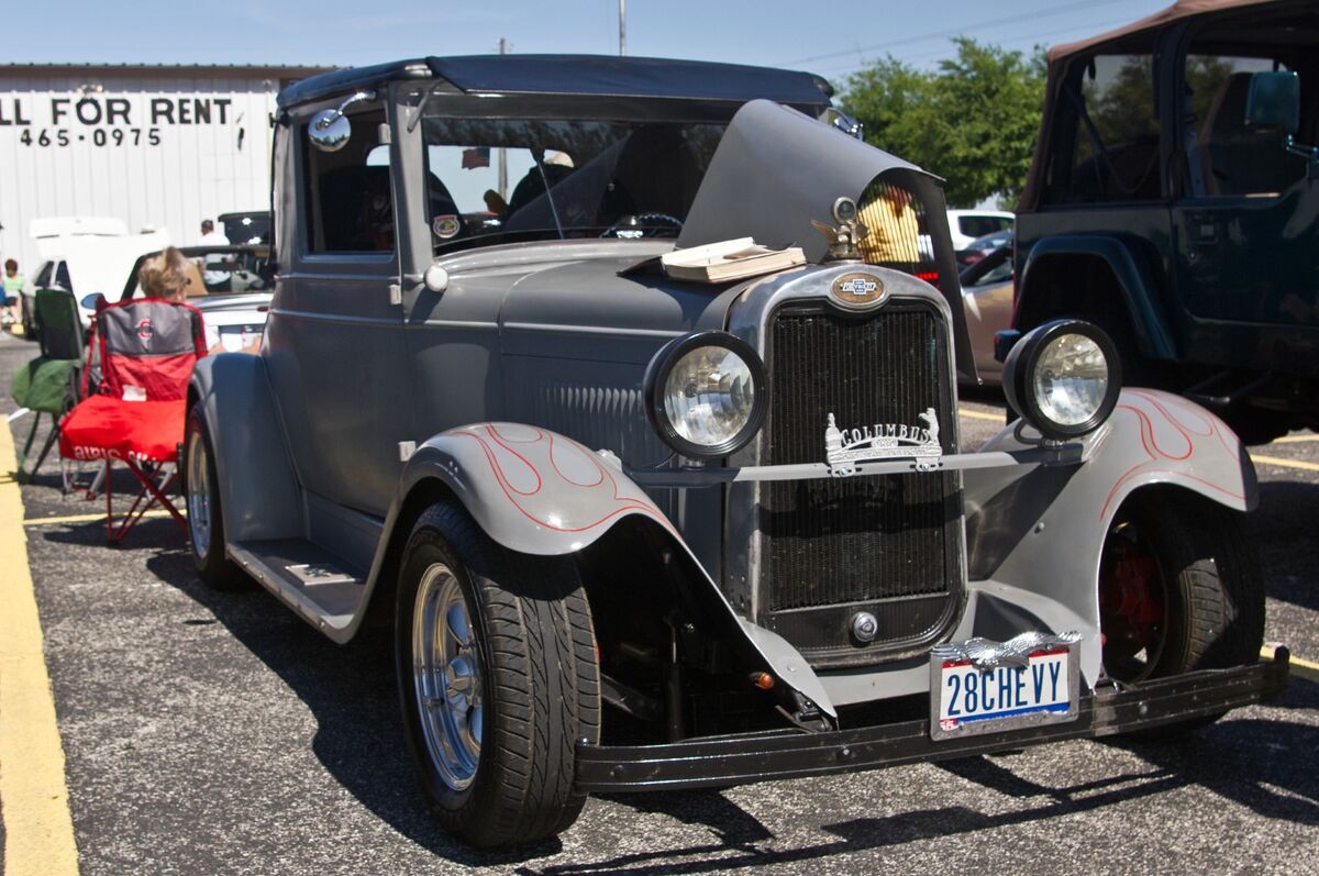 1928 Chevy Cpe Streetrod...
