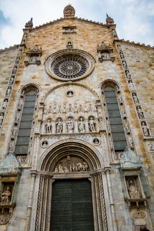 The Como Cathedral entrance...