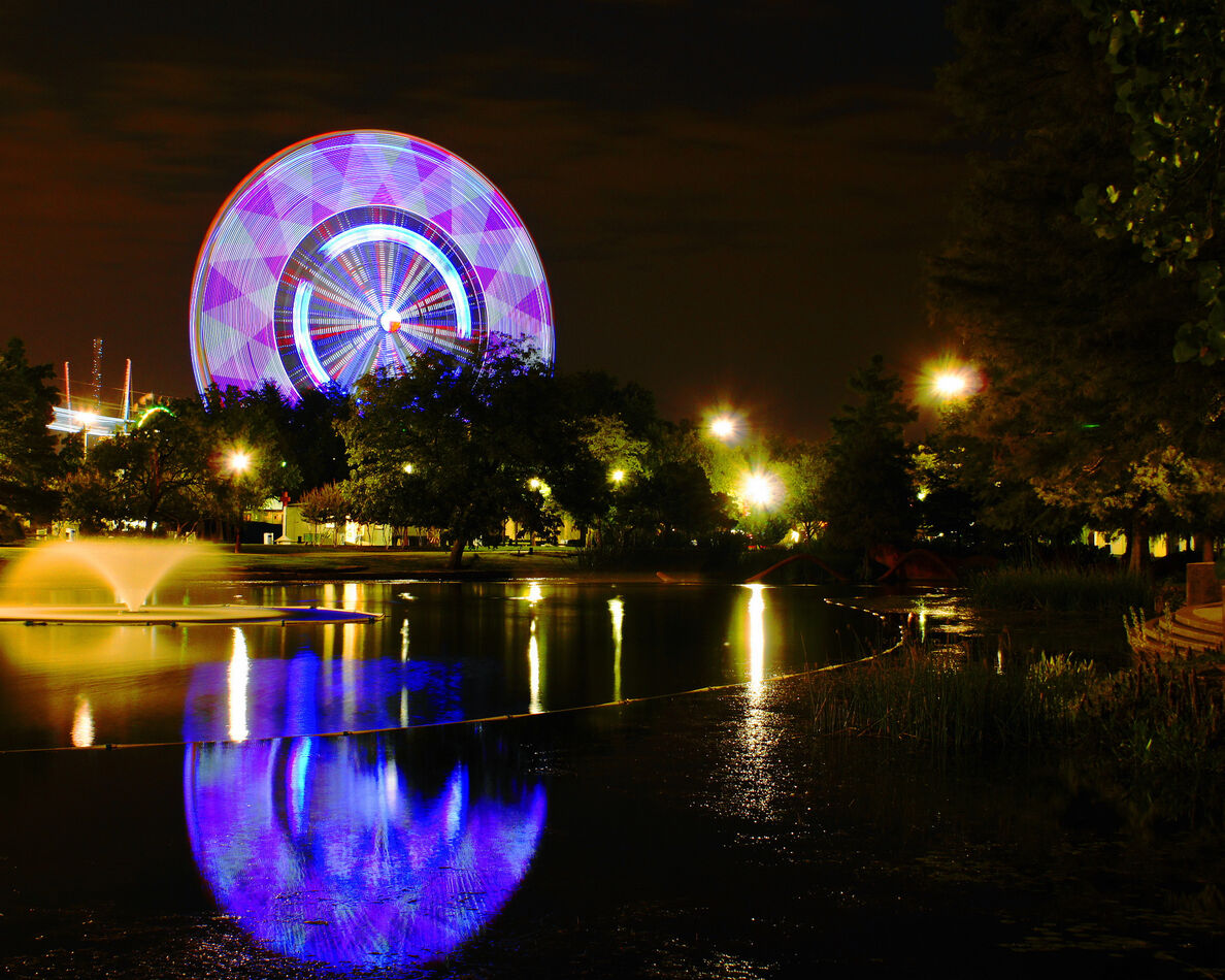 The Texas Star at speed.  by varying your shutter ...