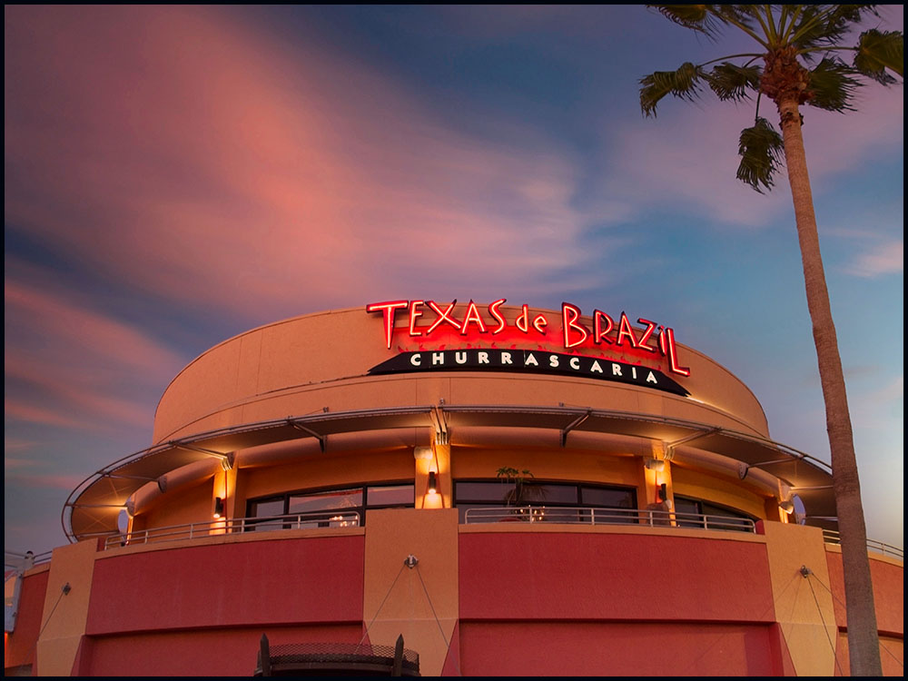 Dolphin Mall, Miami, Florida: It is most probably one of the most ...