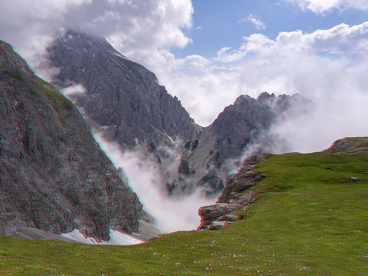 3D - Mountain Scenic: You will need a pair of anaglyph glasses to view ...