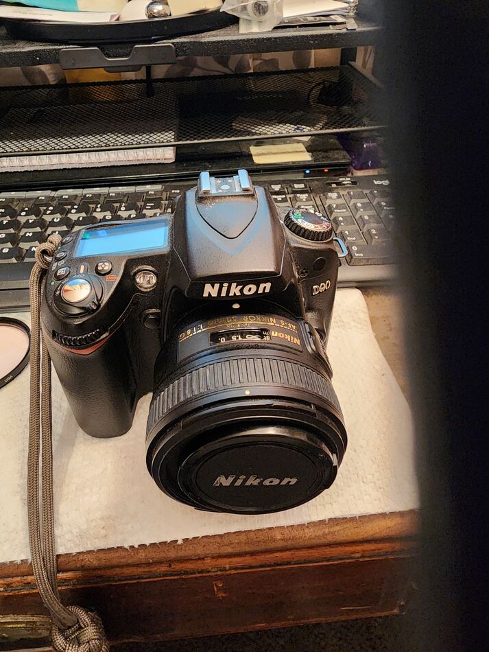 Nikon D90 DSLR Camera with 50mm 1.8 lens Used, good condition