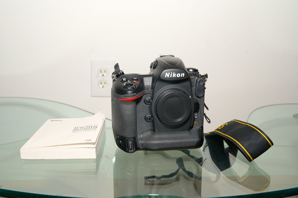 Nikon D3s $750: This is very lightly used Nikon D3s in excellent ...